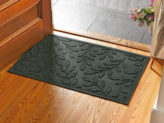 WaterHog Laurel Leaf Doormat, 23" x 36"