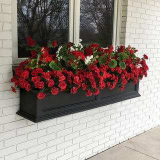 Fairfield Self-Watering Window Box, 5'