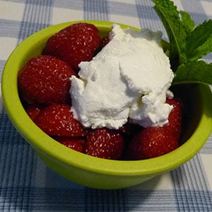 Goat cheese with strawberries