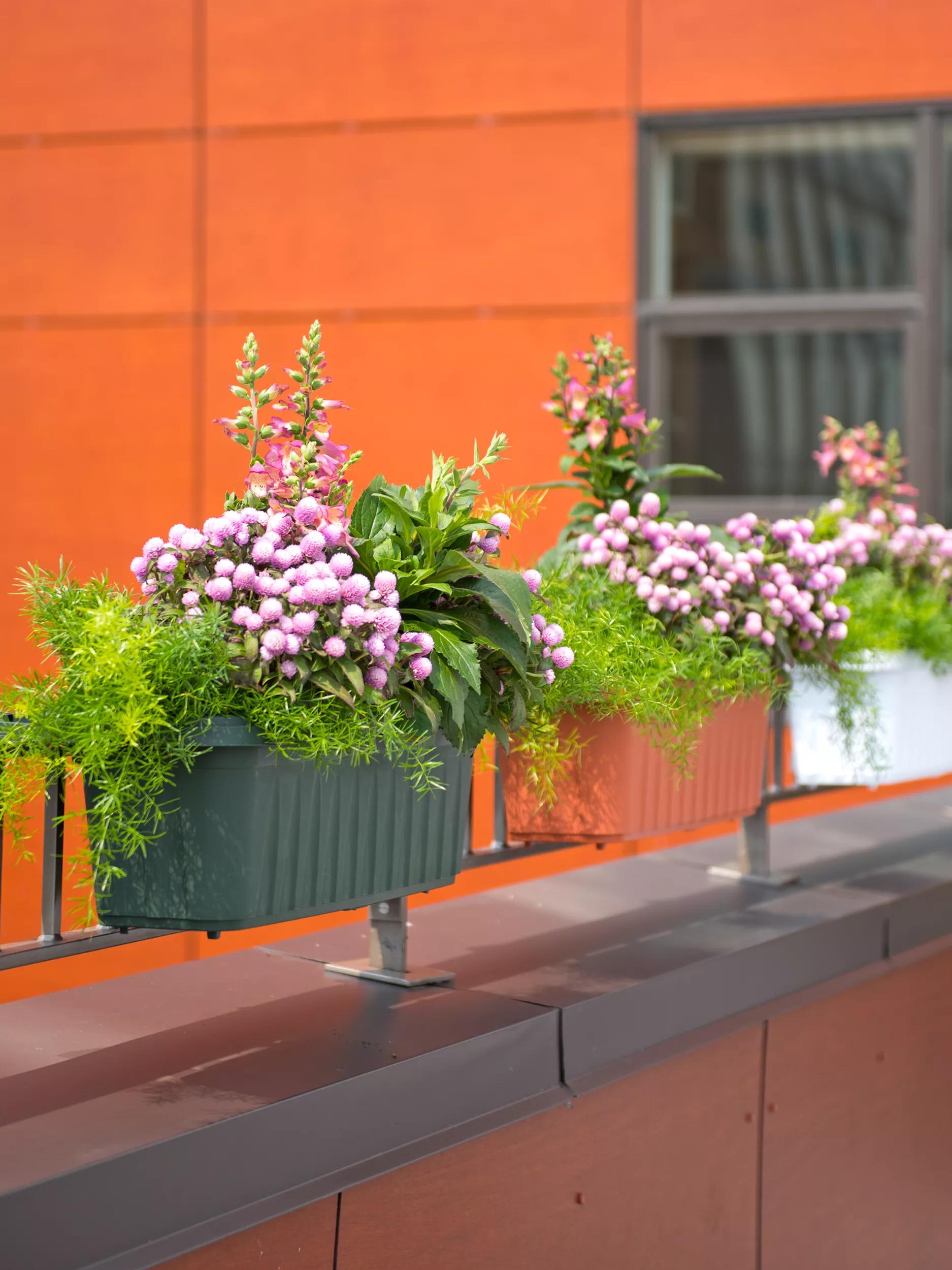 indoor railing planter Railing Planters Accommodate Thick Deck Railings
