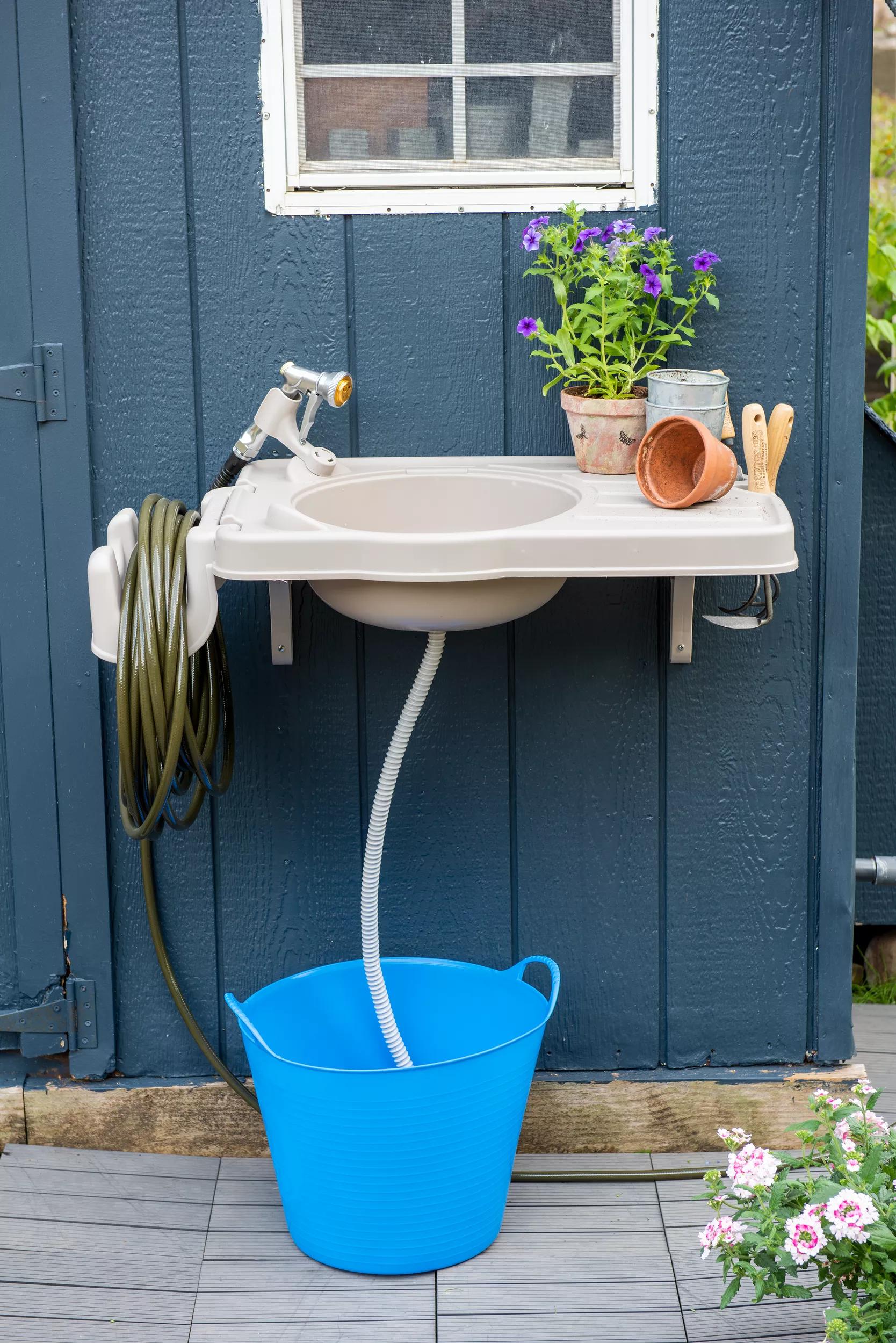 Riverstone Outdoor Garden Sink Gardener's Supply