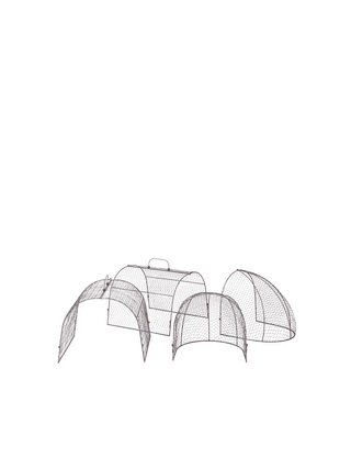  || https://assets.gardeners.com/transform/961e158b-a24d-46d5-a7bf-1bcb5cdb3389/8609412_ChickenWireRowCloche-gif
