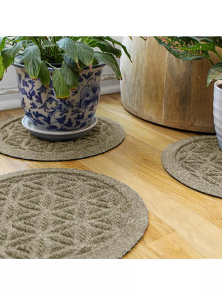  || https://assets.gardeners.com/transform/d7d6aed8-9f31-4ce3-b870-cc512b46382f/8614321_02V_waterhog-flower-of-life-plant-mat