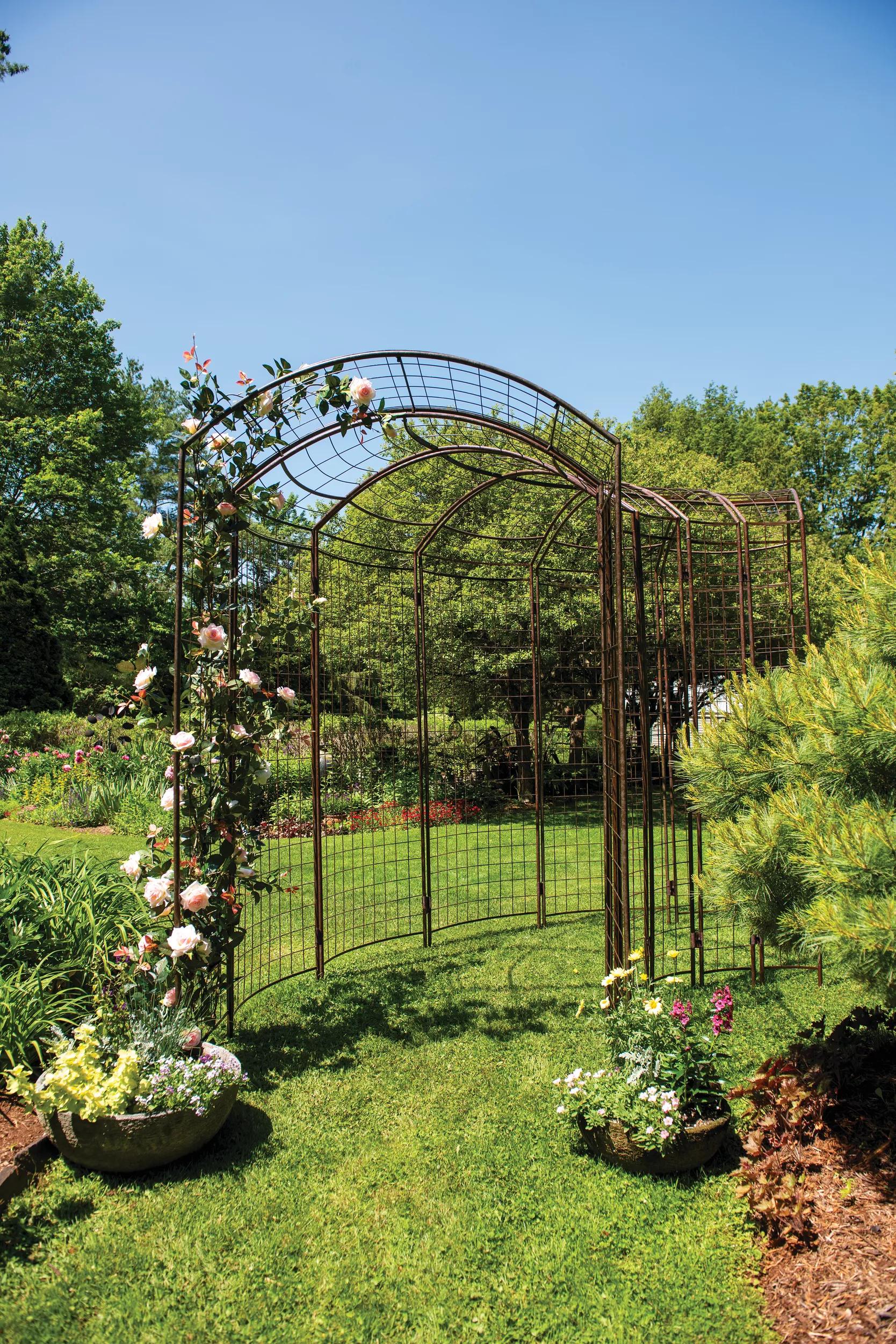 wood garden arch trellis Jardin Meandering Arch