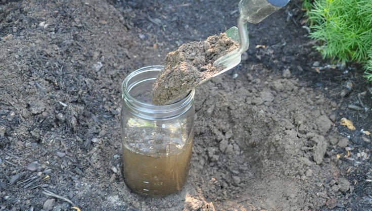 soil mudshake test to determine soil texture 