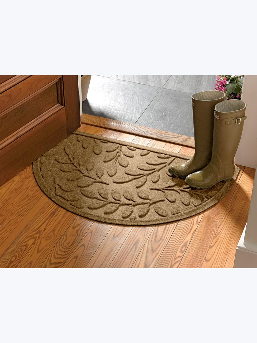 Half-Round Laurel Leaf Water Glutton Door Mat - Evergreen