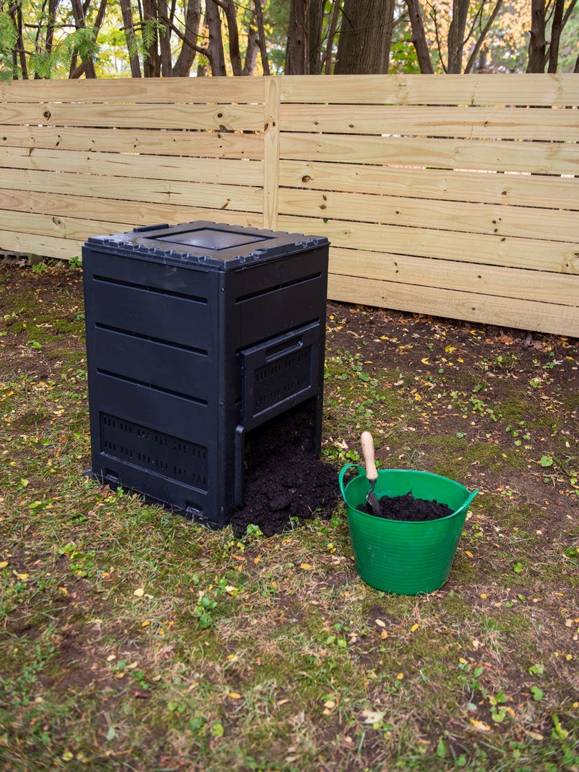 Deluxe Pyramid Composter II