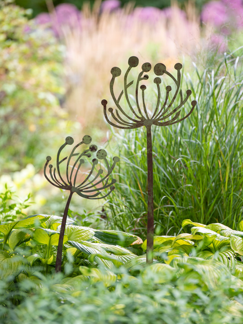 Queen Anne's Lace Garden Stake Set of 2